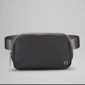 Lululemon Everywhere Belt Bag